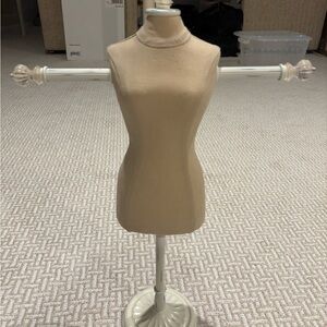 Pottery barn, teen dress form necklace holder white with beige